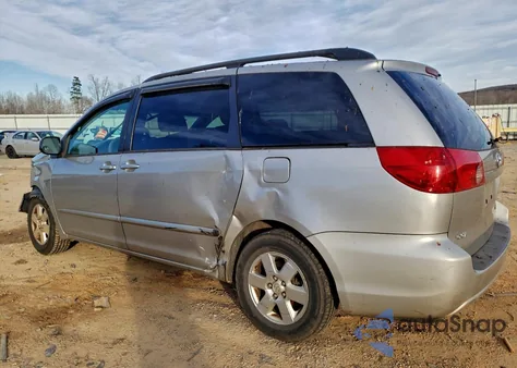 2009 Toyota Sienna Ce z USA, uszkodzony, nr VIN 5TDZK23C69S263512